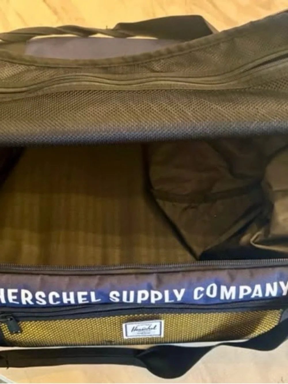 Like *NEW* Herschel Supply Co. Navy Yellow & Camo duffel/gym/travel bag
